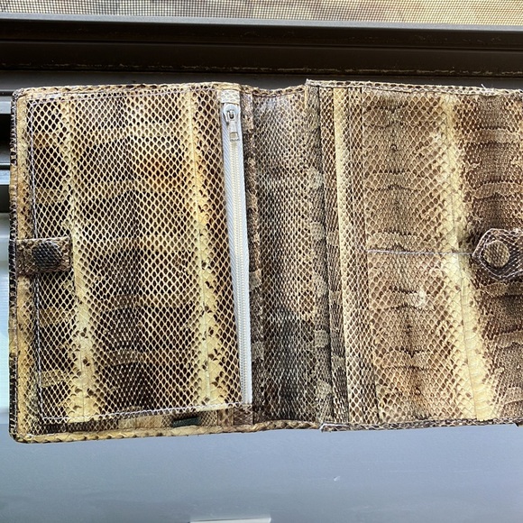 Vintage genuine snakeskin women’s wallet/clutch - Picture 3 of 10